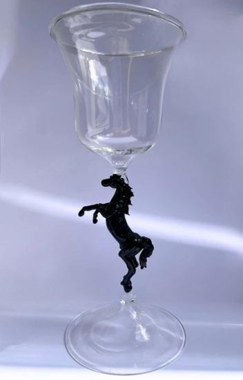 EL YAPIMI AT FİGÜRLÜ TASARIM KADEH