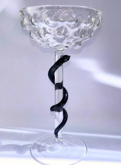 SİYAH YILAN FİGÜRLÜ ŞEFFAF KADEH